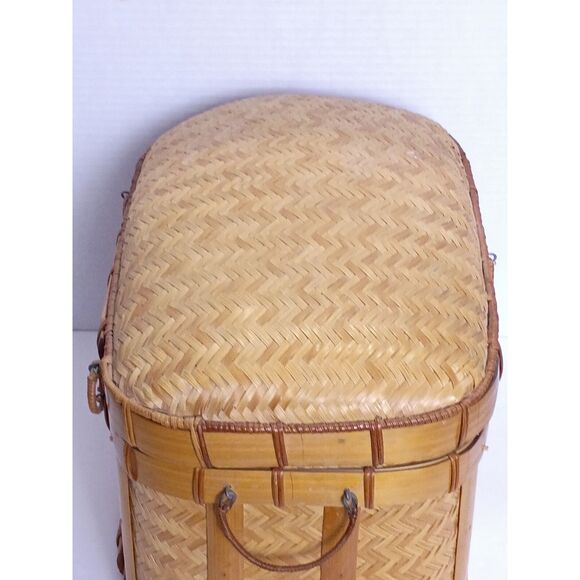 Vintage Asian Chinoiserie Herringbone Woven Ratan Wicker Lidded Basket 1960’s - Picture 4 of 12